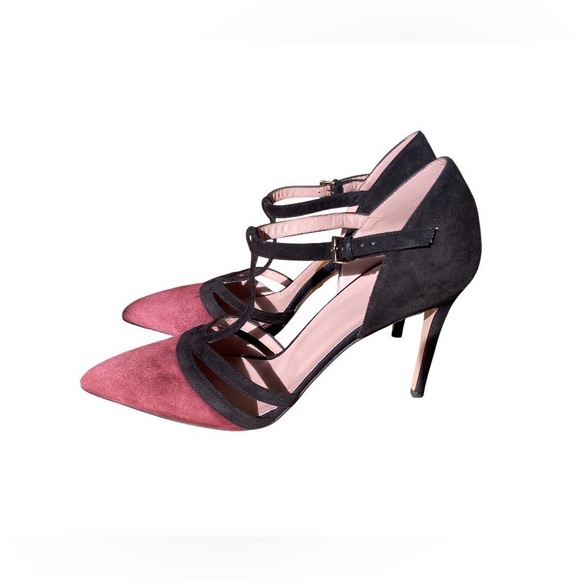 Gucci Suede D'orsay Strappy Stiletto Heels featuring a pointed toe size 40 /10
